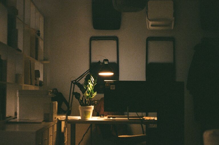 Tips for Creating a Cozy and Inviting Home Workspace